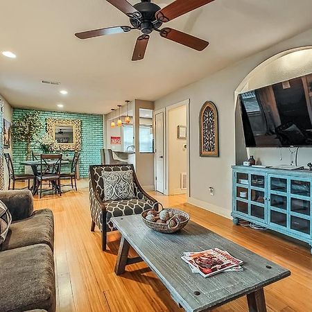 Quiet Plaza Two Bedroom 2 Bathroom Kansas City Bagian luar foto